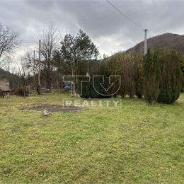 REKREAČNÝ POZEMOK 374 m2 TRENČIANSKE TEPLICE