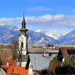 RODINNÝ DOM S PEKNÝM POZEMKOM V PODTATRANSKEJ OBCI HYBE