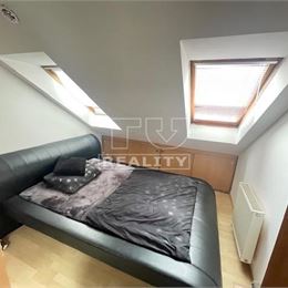 ZNÍŽENÁ CENA - 4 IZBOVÝ BYT NA BULVÁRI , 115m2