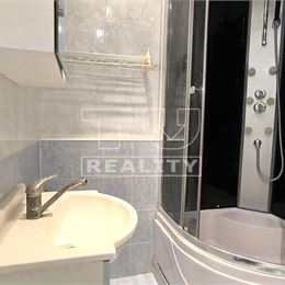 Na predaj 2izbový byt s veľkým balkónom v časti Šípok mesta Partizánske,49m2