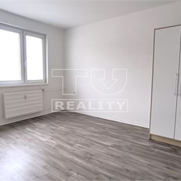 Na predaj 2izbový byt s veľkým balkónom v časti Šípok mesta Partizánske,49m2