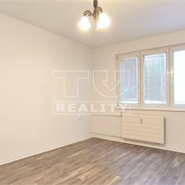 Na predaj 2izbový byt s veľkým balkónom v časti Šípok mesta Partizánske,49m2