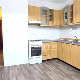 Na predaj 2izbový byt s veľkým balkónom v časti Šípok mesta Partizánske,49m2