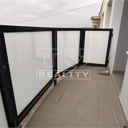 Na predaj 2izbový byt s veľkým balkónom v časti Šípok mesta Partizánske,49m2