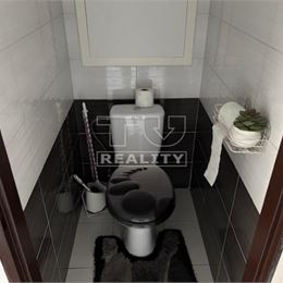 REZERVOVANÉ!!! Na predaj prerobený,slnečný 2-izbový byt Žilina-Solinky o výmere 49m2 s lodžiou