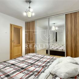 2i tehlový byt po rekonštrukcii, blízko centra, 61m2, Trnava