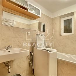 2i tehlový byt po rekonštrukcii, blízko centra, 61m2, Trnava