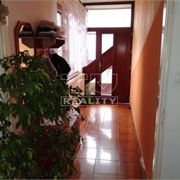 Na predaj prerobený 4i RD 163 m2 v obci Dvorníky pri Hlohovci