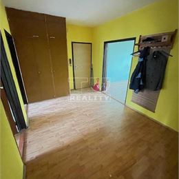 VEĽKÝ 4 IZBOVY BYT ŽILINA-SOLINKY , 85 m2, povodný stav