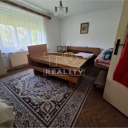 REZERVOVANÉ!!!Na predaj rodinný dom v obci Norovce s garážou a pozemkom - 2672m2