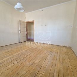 Exkluzívne na predaj rodinný dom v Slepčanoch, pozemok 1670 m2