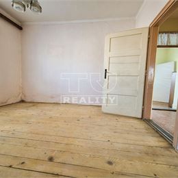 Exkluzívne na predaj rodinný dom v Slepčanoch, pozemok 1670 m2