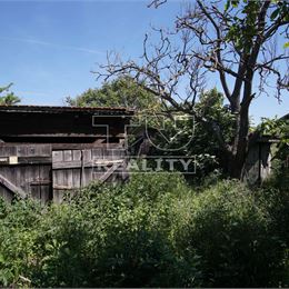 3-izbový rodinný dom s veľkým 3195 m2 pozemkom, Dulovce