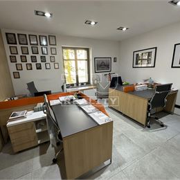 FIREMNÁ BUDOVA V CENTRE MESTA ŽILINY - MALÁ PRAHA