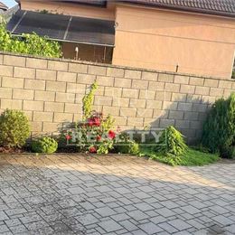 Na predaj úžasný rodinný dom /704 m2/ po úplnej rekonštrukcii v centre Lučenca.