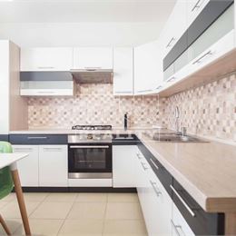 Kompletne prerobený 3-izbový byt na ul. Nábrežná, Nové Zámky – 66,02m2