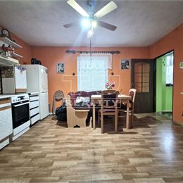 Na predaj 3 izbový rodinný dom na pozemku o rozlohe 600 m2 Zbehy, okres Nitra