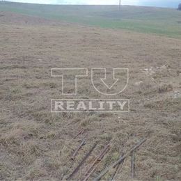 Na predaj slnečný pozemok Malé Kršteňany s pekným výhľadom, 800m2