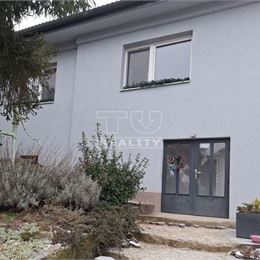 ZNÍŽENÁ CENA!!!Na predaj zrekonštruovaný RD s veľkorysím pozemkom v mestskej časti Košice- Ťahanovce