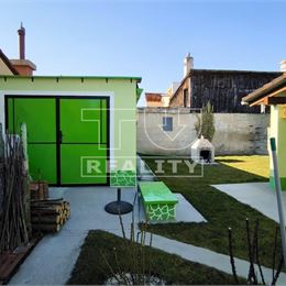 Kompletná rekonštrukcia a výhodná lokalita! 5-izbový rodinný dom ideálny na podnikanie alebo bývanie,