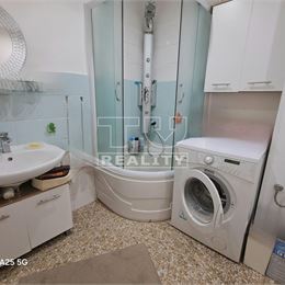 3-IZBOVÝ BYT 64m2 PIEŠŤANY