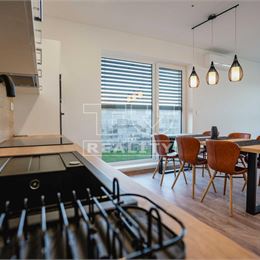 4-IZBOVÝ RODINNÝ DOM,NOVOSTAVBA,DUNAJSKÁ LUŽNÁ,400m2