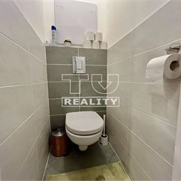 TUreality ponúka na predaj 2i byt vo Zvolene na Sekieri o výmere 57 m² po kompletnej rekonštrukcii