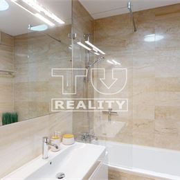 3-IZBOVÝ BYT,KOMPLETNÁ REKONŠTRUKCIA,STARÉ MESTO,72m2