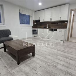 Na predaj 3 izbový byt v obci Bošany - 65m2