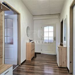 Znížená cena!!!Na predaj príjemný 4 izbový rodinný dom na pozemku 995 m2 Nitrianska Blatnica
