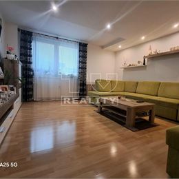 3-IZBOVÝ BYT HLOHOVEC 75m2