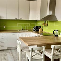Na predaj kompletne zariadený 3-izbový byt, Martin - Centrum