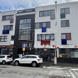 Na predaj kompletne zariadený 3-izbový byt, Martin - Centrum