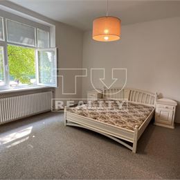 Veľkometrážny 3 - izbový byt Martin - centrum/FOR RENT: Spacious 3 - room apartment