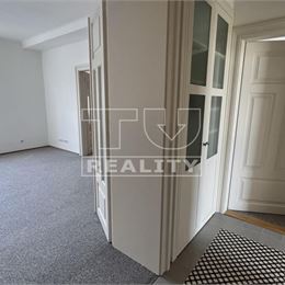 Veľkometrážny 3 - izbový byt Martin - centrum/FOR RENT: Spacious 3 - room apartment