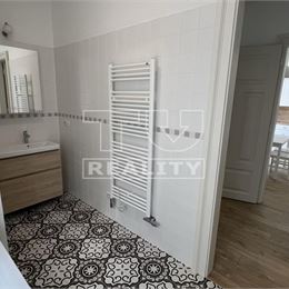 Veľkometrážny 3 - izbový byt Martin - centrum/FOR RENT: Spacious 3 - room apartment