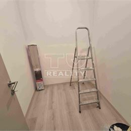 TUreality ponúka veľkometrážny 3i byt v Ružinove, Trnavská cesta, 124m2, tehla, garáž.