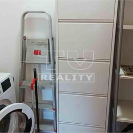 TUreality ponúka veľkorysý 3i byt v Ružinove, Haburská ul., tehla, parking, 110 m2.