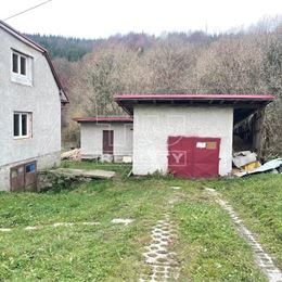 ZNÍŽENÁ CENA - RODINNÝ DOM, VEĽKÉ ROVNÉ , POZEMOK 1932m2