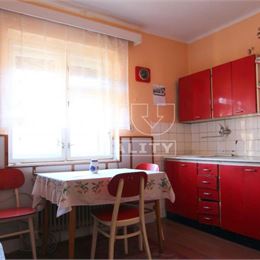 Predaj rodinného domu s garážou Ružomberok-Černová 736m2