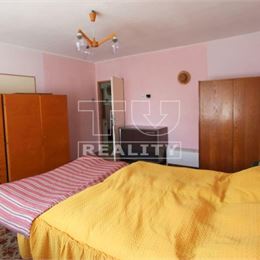 Predaj rodinného domu s garážou Ružomberok-Černová 736m2