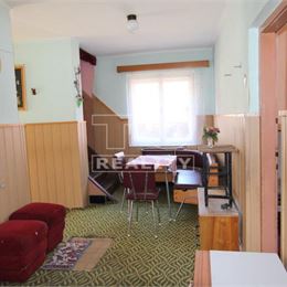 Predaj rodinného domu s garážou Ružomberok-Černová 736m2