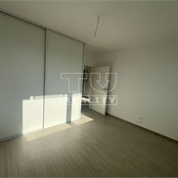 Krásny čiastočne zariadený 2i byt s balkónom v novostavbe Ovocné sady v Ružinove, 46,5 m2