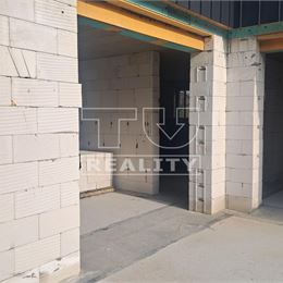 Ponúkame na predaj RD na pozemku o rozlohe 1080 m2, v stave Novostavba v obci Kochanovciach len necelé 4 km