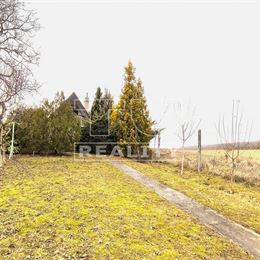 Na predaj chata s vinicou s krásnym výhľadom v obci Bojná, 56m2