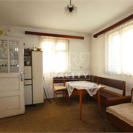 Predaj- rodinný dom s pozemkom 953m2, Liptovská Lúžna