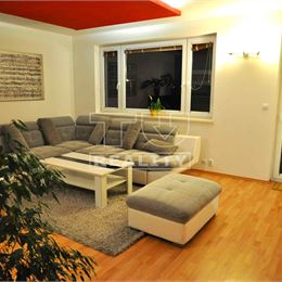 TUreality ponúka pekný 3i byt v Devínskej Novej Vsi, ul. Š.Králika, tehla, 74,4m2.