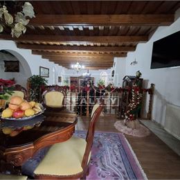 Štýlovo zariadený rodinný dom s veľkým pozemkom ** Vysoká pri Morave ** 2206 m2