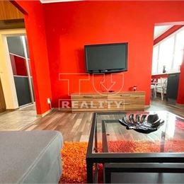 TUreality ponúka krásny 3i byt v Karlovej Vsi, Hlaváčikova ul., 71m2.