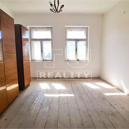 Na predaj víkendová chalupa v obci Krnča s pozemkom 500m2